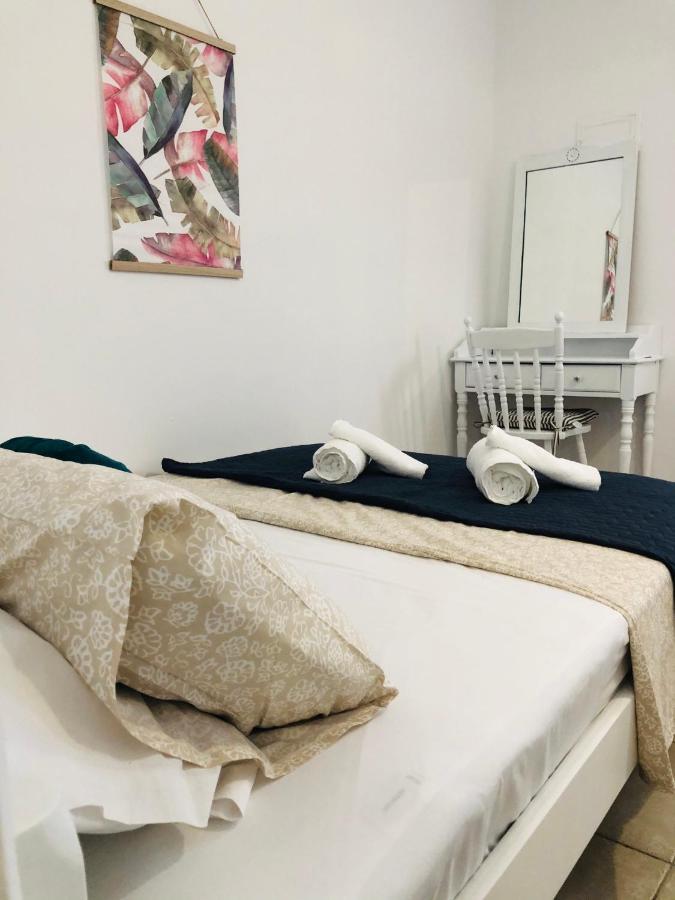 Mini Avra Country house